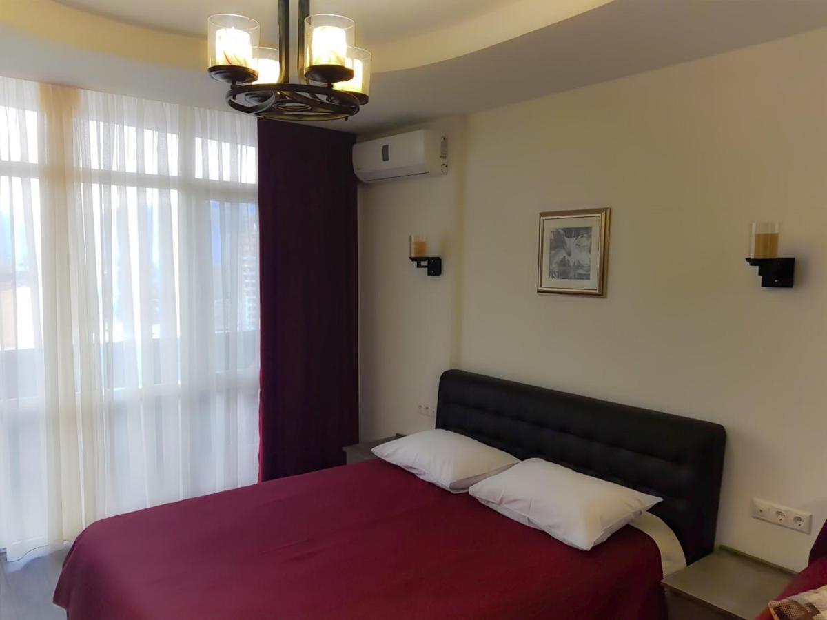 Apartament Premium Klass Appartamento Batumi Esterno foto